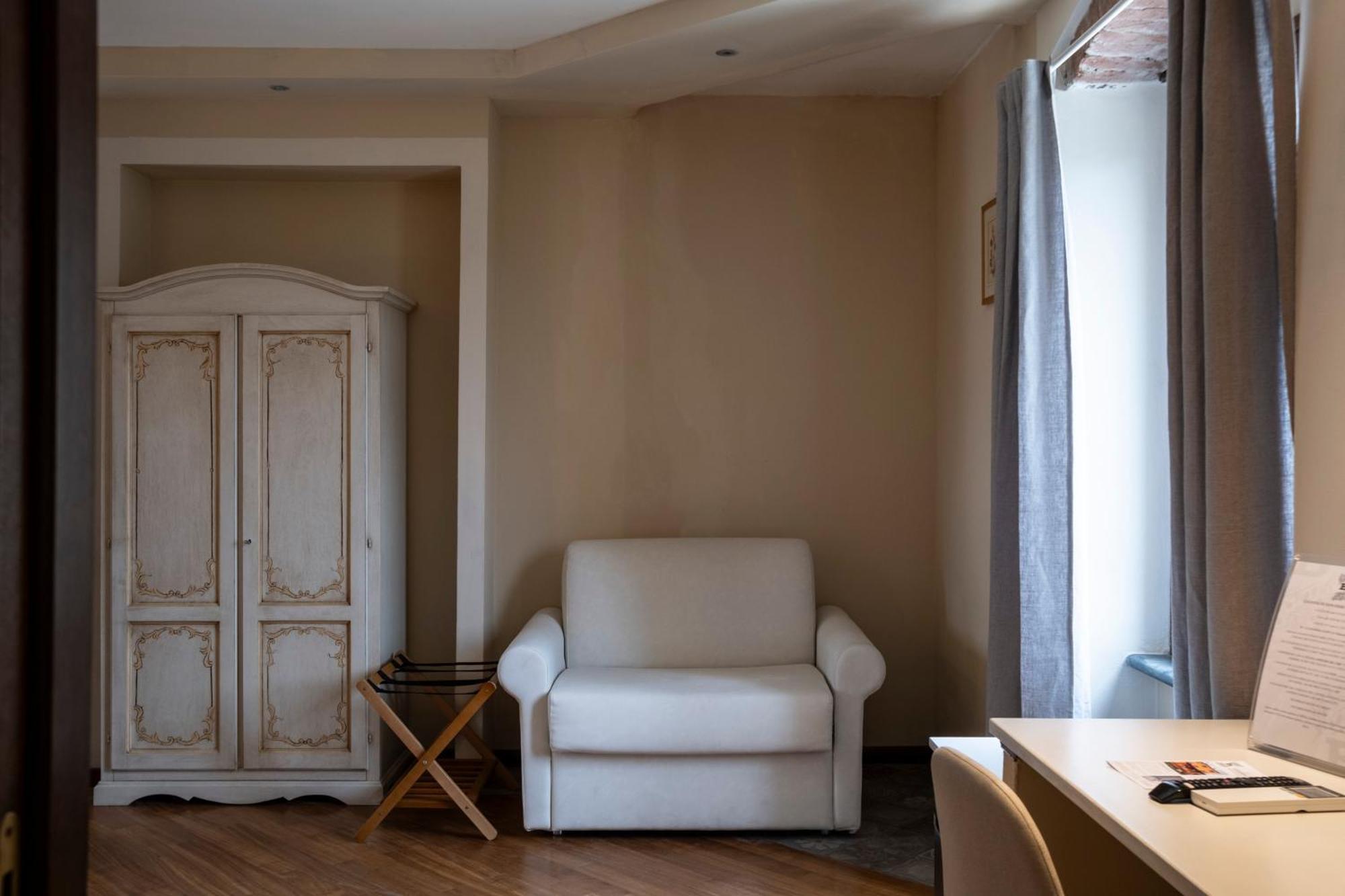 Locanda De Banchieri Fosdinovo Buitenkant foto