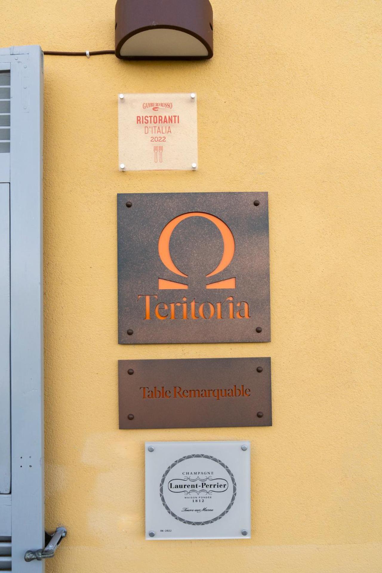 Locanda De Banchieri Fosdinovo Buitenkant foto